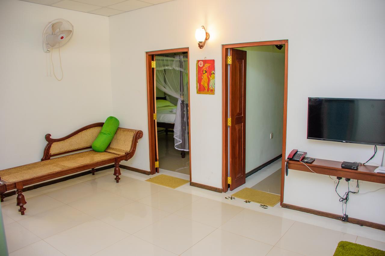 Rock Elephant Villa Hikkaduwa Εξωτερικό φωτογραφία