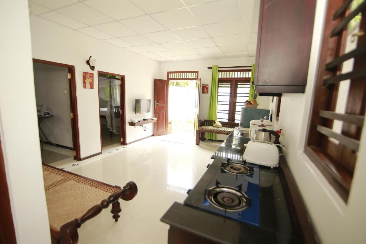 Rock Elephant Villa Hikkaduwa Εξωτερικό φωτογραφία